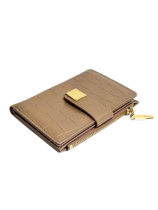 M A L T E S E 2.0 // Wallets · Camel Brown