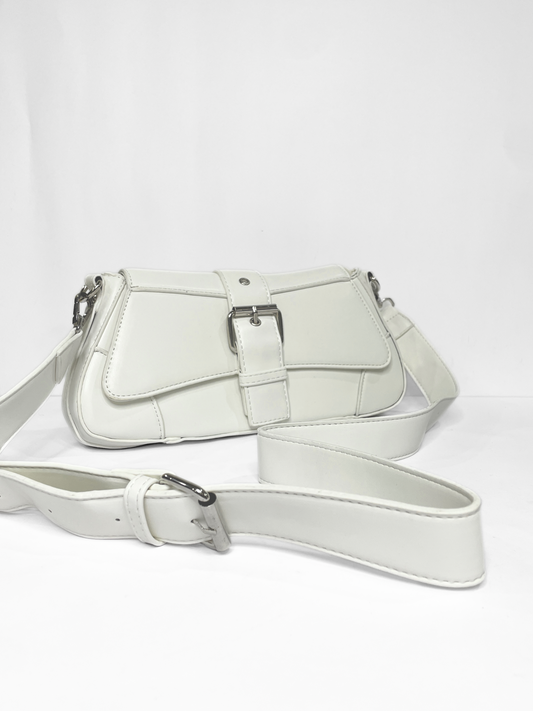 B A S T I A N · White